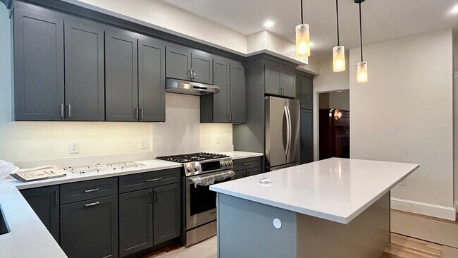 Photo - 10 Dwight St Unidad 2