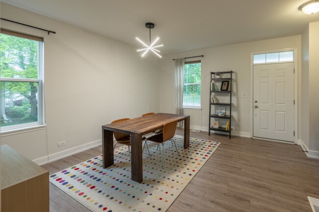 Photo - 4333 Schofield Dr