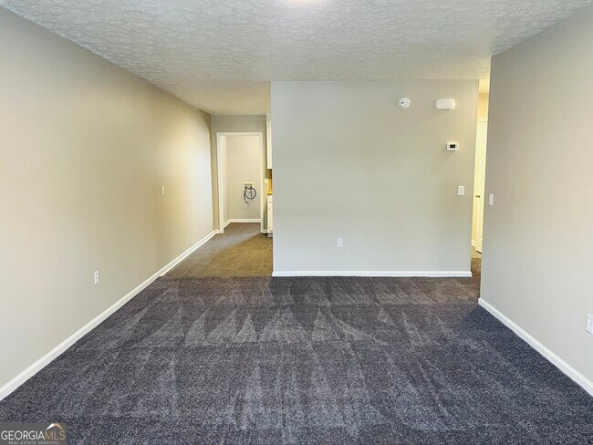 Photo - 1075 Eastview Rd NE