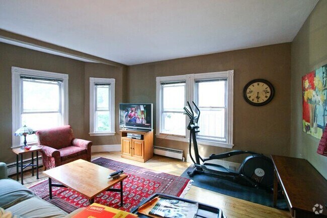 Building Photo - 34 Parker St Unit #3 Rental