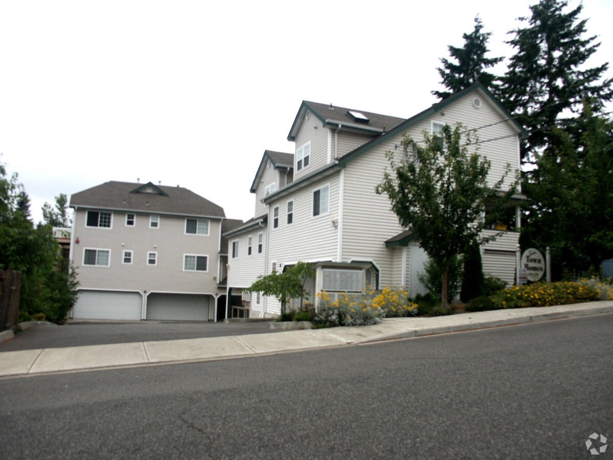 Burien Townhomes - Burien Townhomes