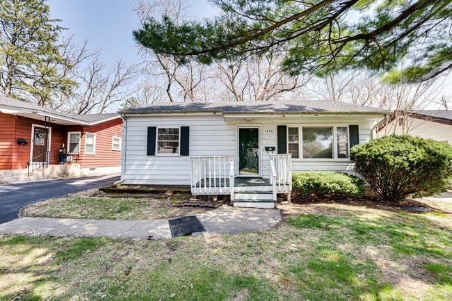 Photo - 1416 N Main St House