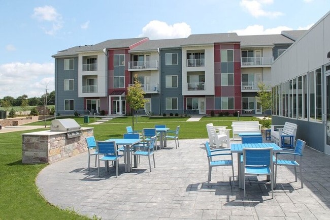 Photo - Grand Arbor Reserve