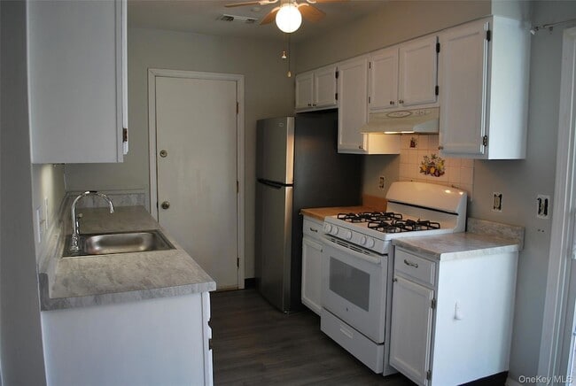 Photo - 39 Candlestick Ct