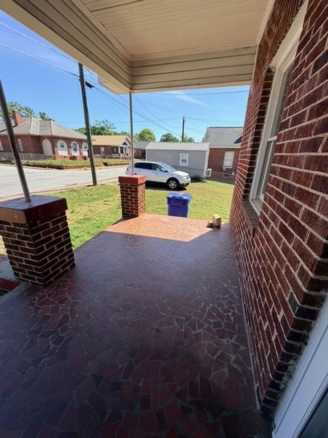 Photo - 312 Sirrine St Unit 312 Sirrine St