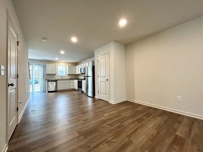 Photo - 137 Villa Ln