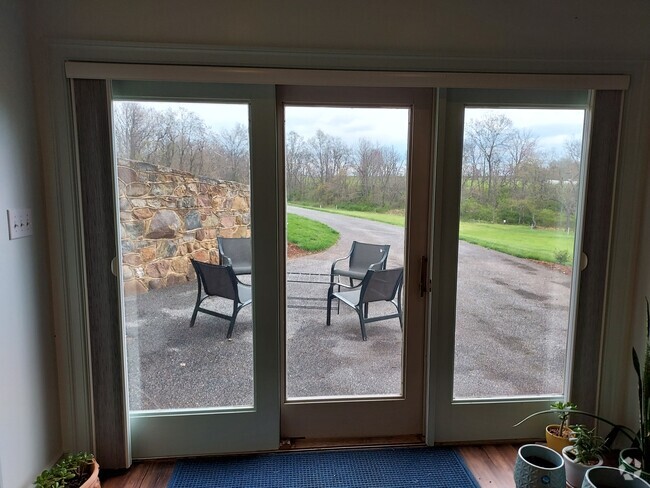 Building Photo - 13249 Creagerstown Rd Unit Barnament Rental