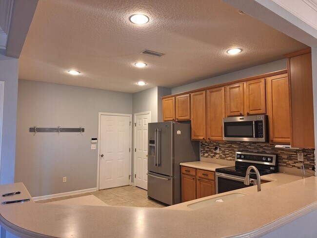 Photo - Townhome near Gate Parkway