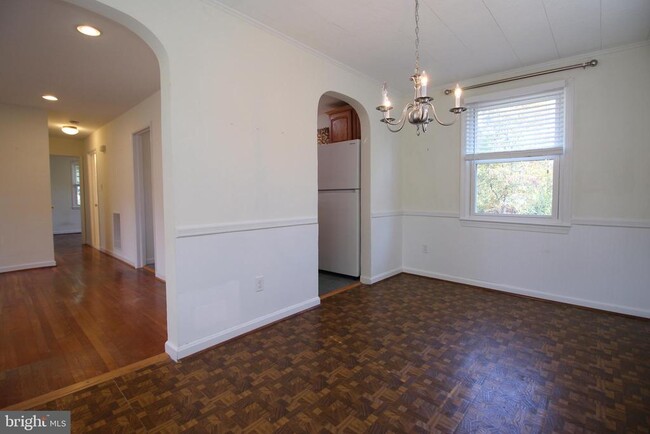 Photo - 3052 Westfall Pl