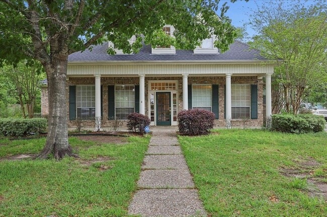 Building Photo - 4 Twin Cir Dr