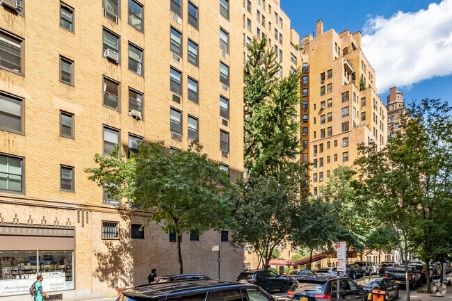 Photo - 1296-1304 Second Ave