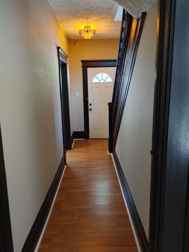 SPACIOUS 3 BEDROOM DUPLEX Rental House Rental in Parkersburg, WV