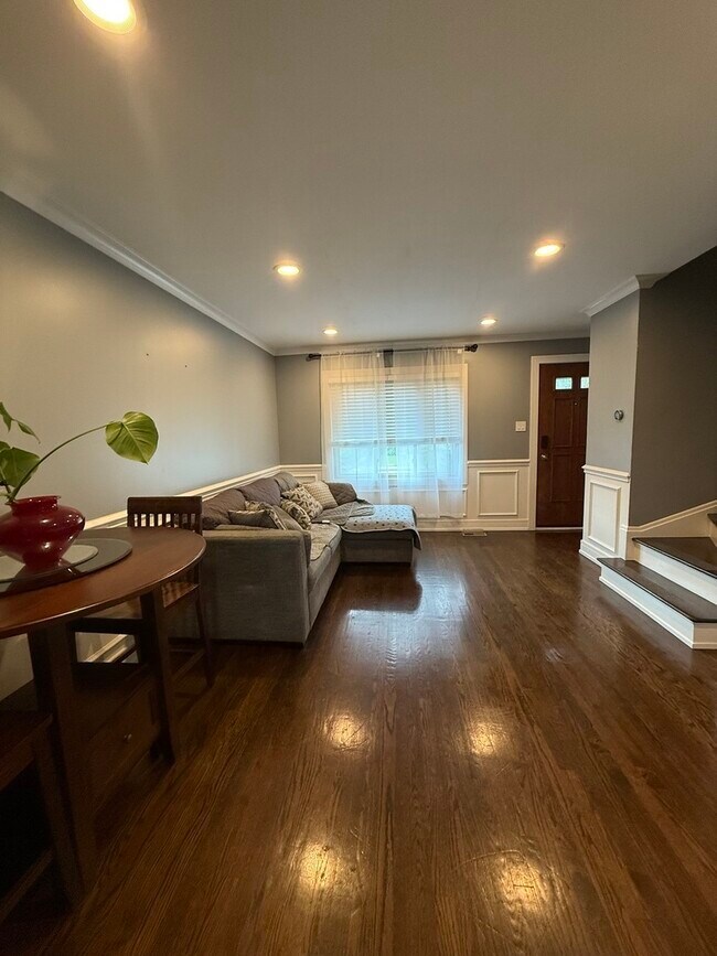 Photo - 6415 S Lorel Ave Casa