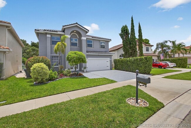 3738 Old Lighthouse Cir