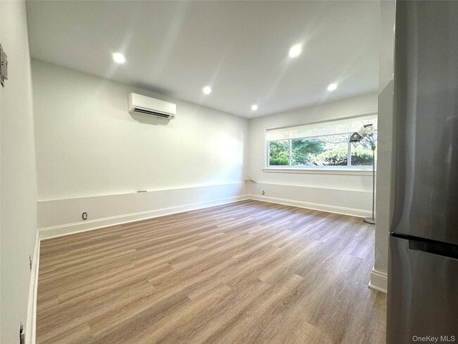 Building Photo - 326 Clay Pitts Rd Rental