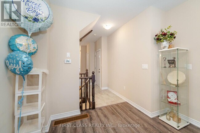 Photo - 1890 Rymal Rd E