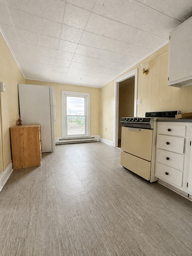 Photo - 166 Nissley St Unit Apt 3