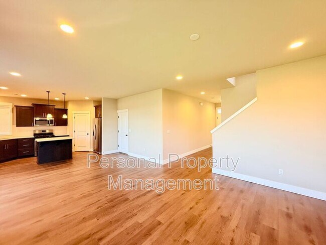 Photo - 8728 N 1st St