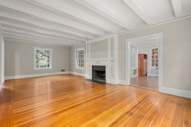 Photo - 161 Clinton Rd