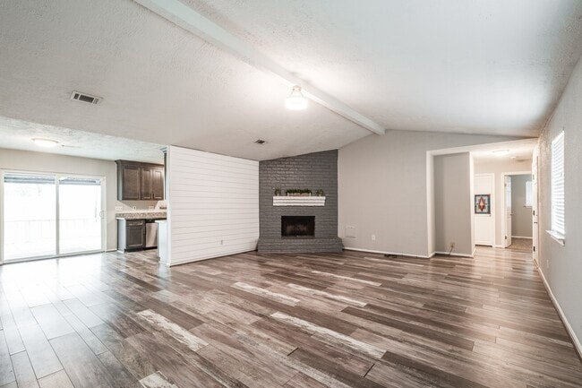 Photo - 318 Blue Tail Dr