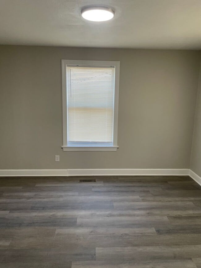 Photo - 1112 Cayuga St