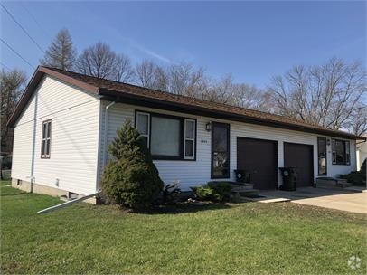 Building Photo - 1407 Robin Rd Rental