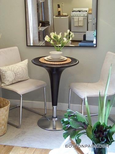 Photo - 435 Hanover St Unit 4C