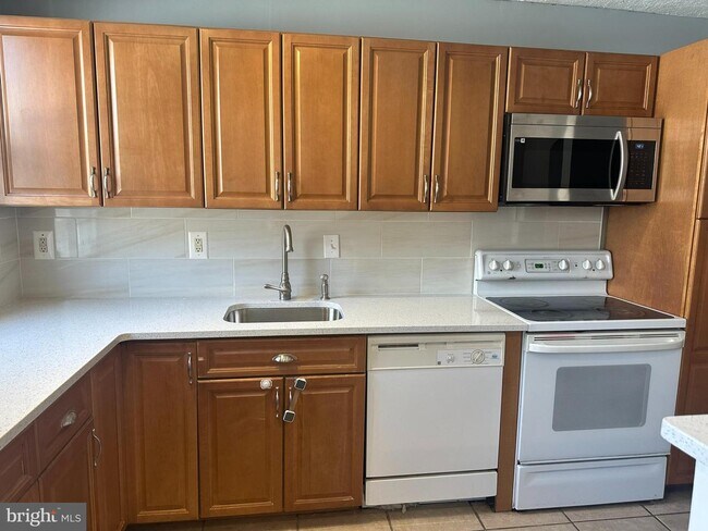 Photo - 4511 Vista St