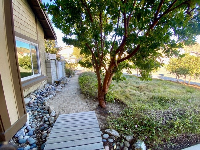 Photo - Gorgeous 3 bed 3 bath home in Thousand Oaks - First Time Rental!