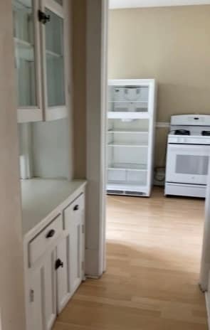 Photo - 2915 N Farwell Ave