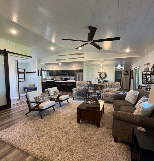 Photo - 41208 Marion Dr N