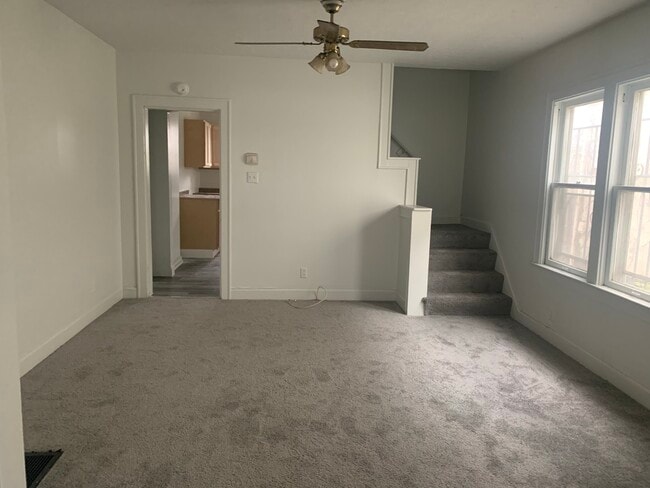 Photo - 1084 E 20th Ave