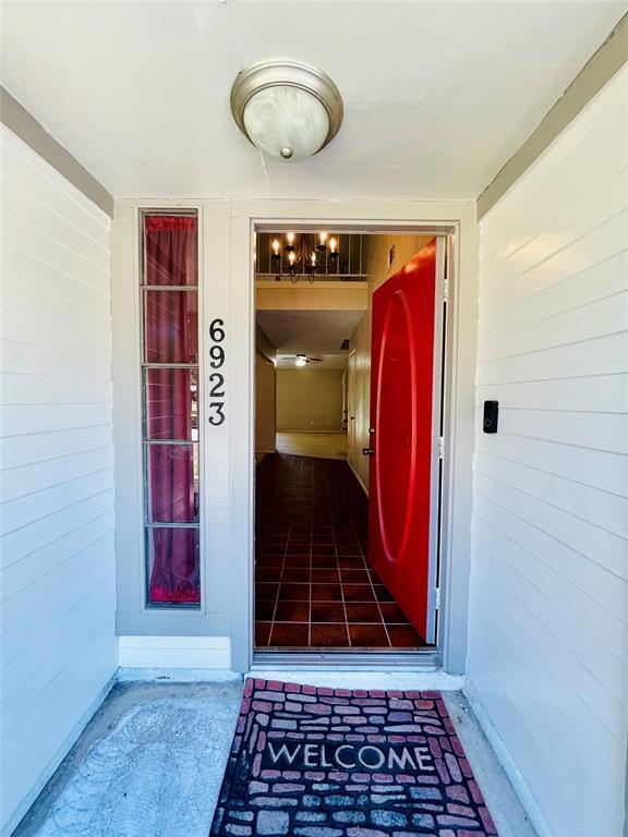 Photo - 6923 Five Forks Dr