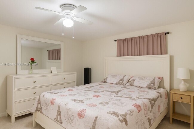 Photo - 3925 SW 88th Pl Casa Adosada