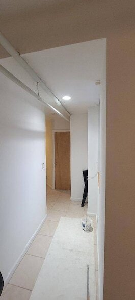 Photo - 37-20 85th St