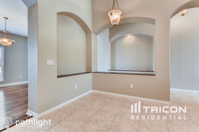 Photo - 27447 Kirkwood Cir