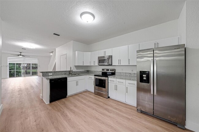 Building Photo - 2267 Cordoba Bend