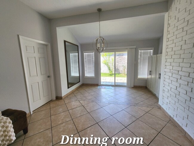 Photo - 16011 Glen Mar Dr