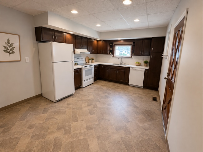Photo - 127 S 6th St