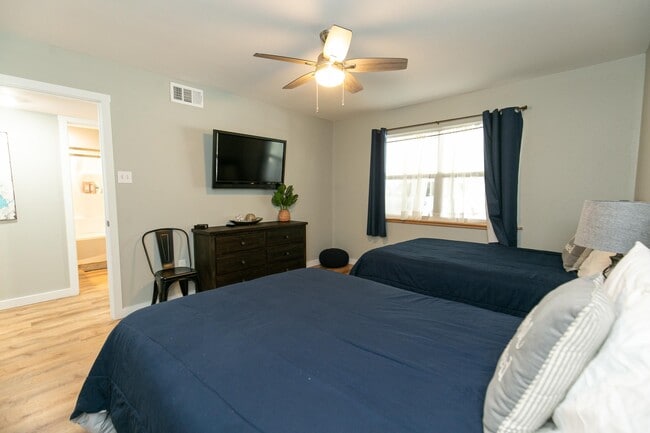 Photo - 104 Cove E Unit 103