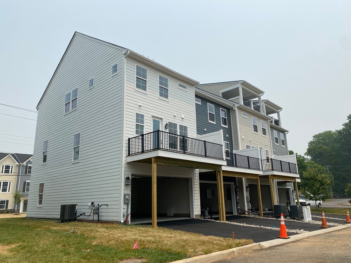 Photo - 2217 Brindle Ln