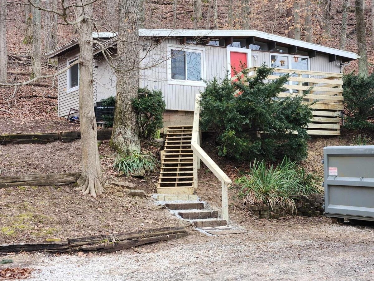 Photo - 5256 N State Rd 37 Business