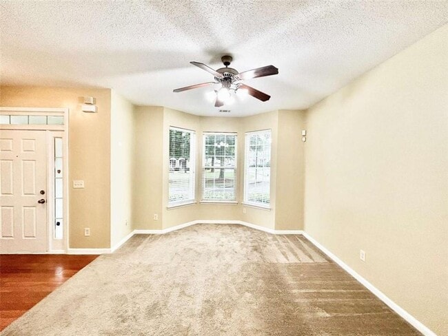 Photo - 5400 Festival Ave