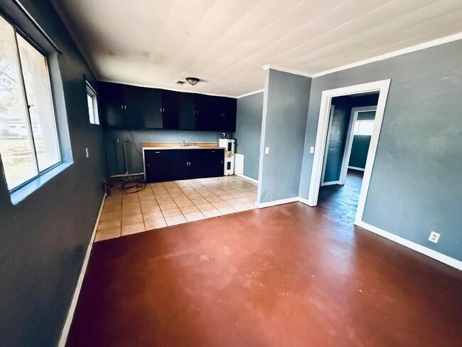 Photo - 102 Pecan Ln