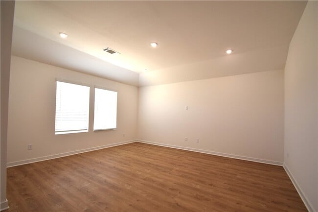 Photo - 568 Colorado St