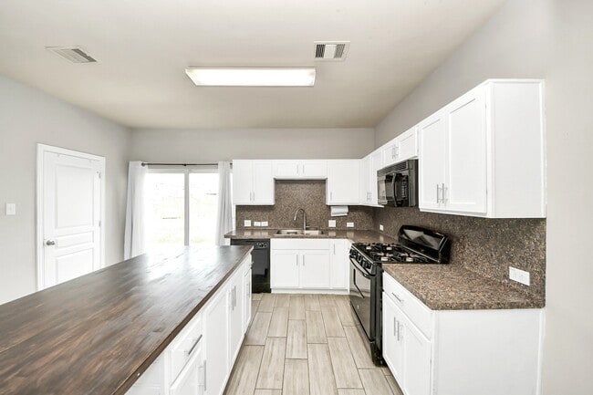 Photo - 7515 Morgan Ranch Tr