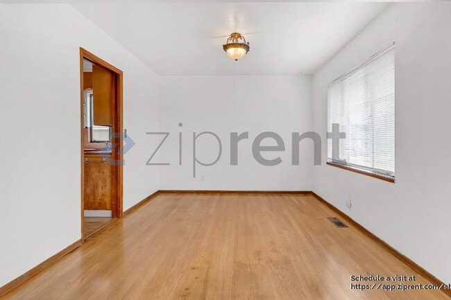 Photo - 6117 NE Clackamas St