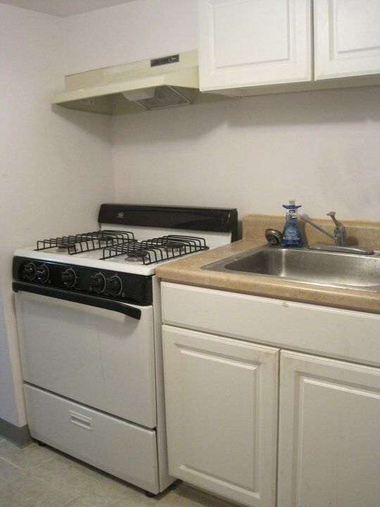 Photo - 2800 N Howard St