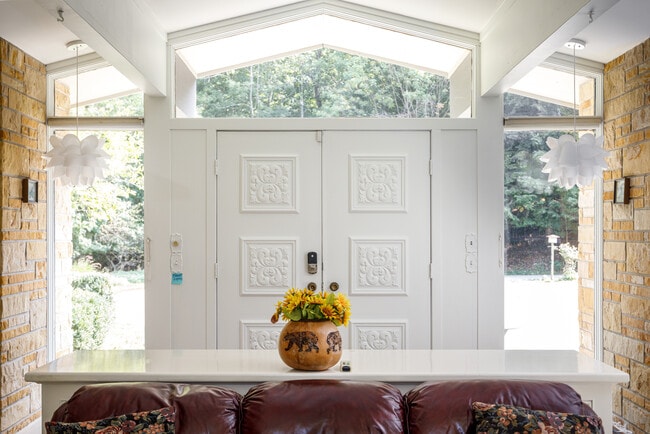 Photo - 3528 Potter Rd