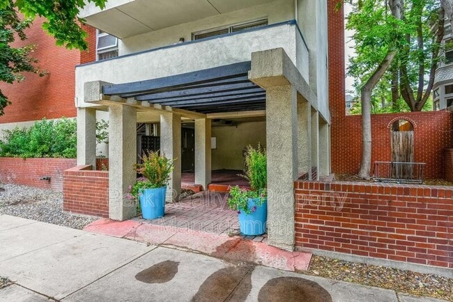 Building Photo - 1267 Lafayette St